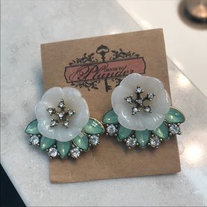 NEW plunder ear jackets